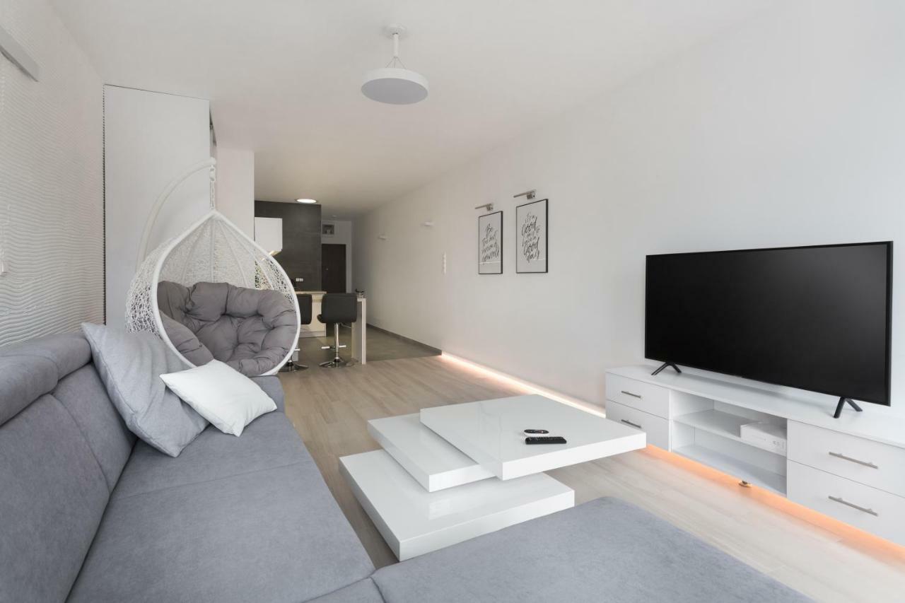 LAJŚNIJ sobie Apartment Poznan Exterior foto